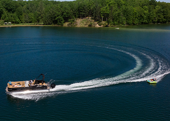 LX Ski Tow Bar Features